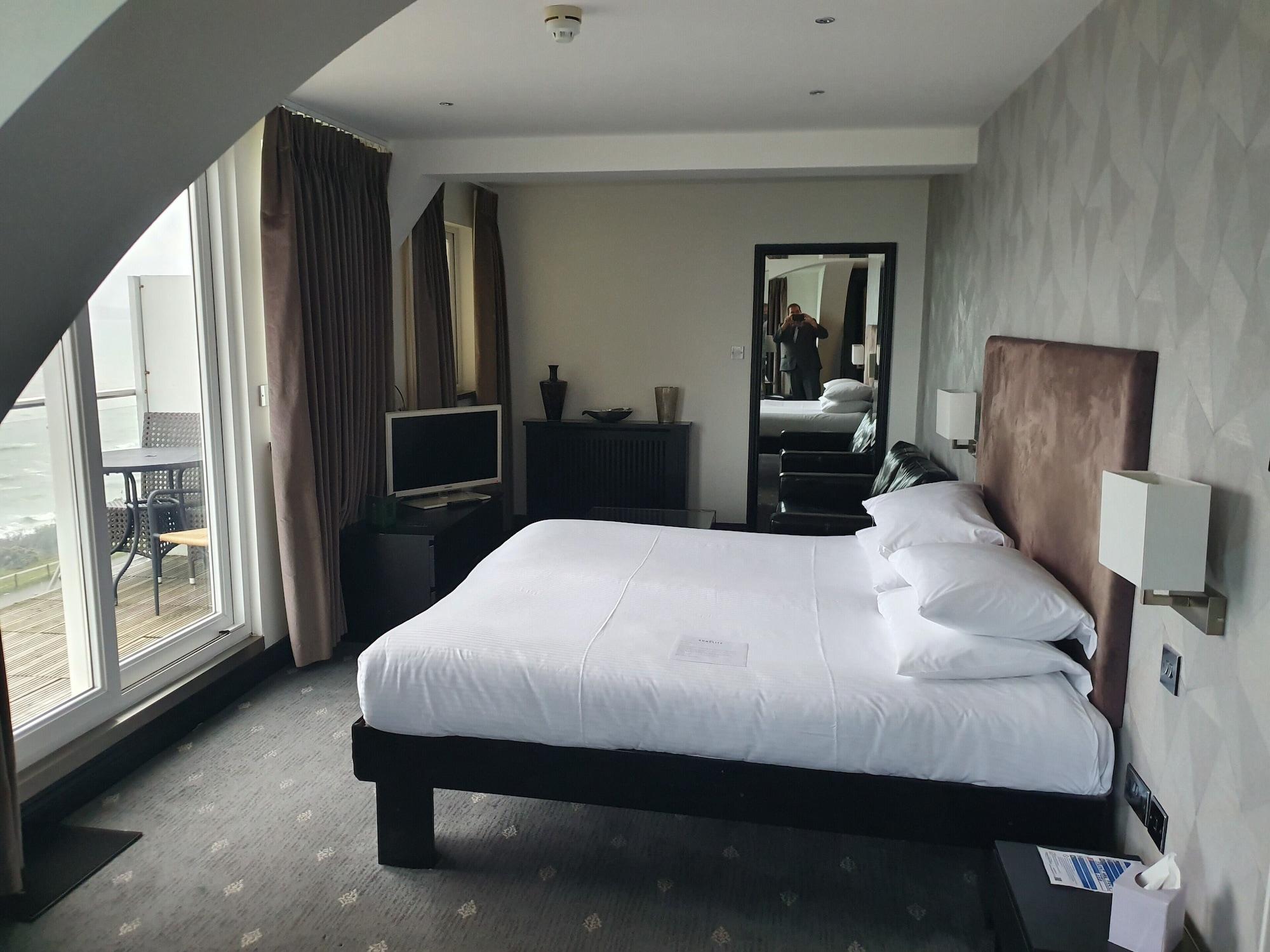 Suncliff Hotel - Oceana Collection Bournemouth Eksteriør billede