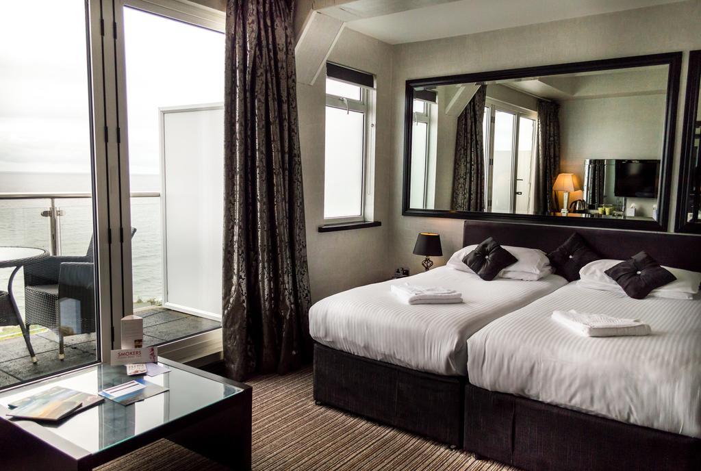 Suncliff Hotel - Oceana Collection Bournemouth Eksteriør billede